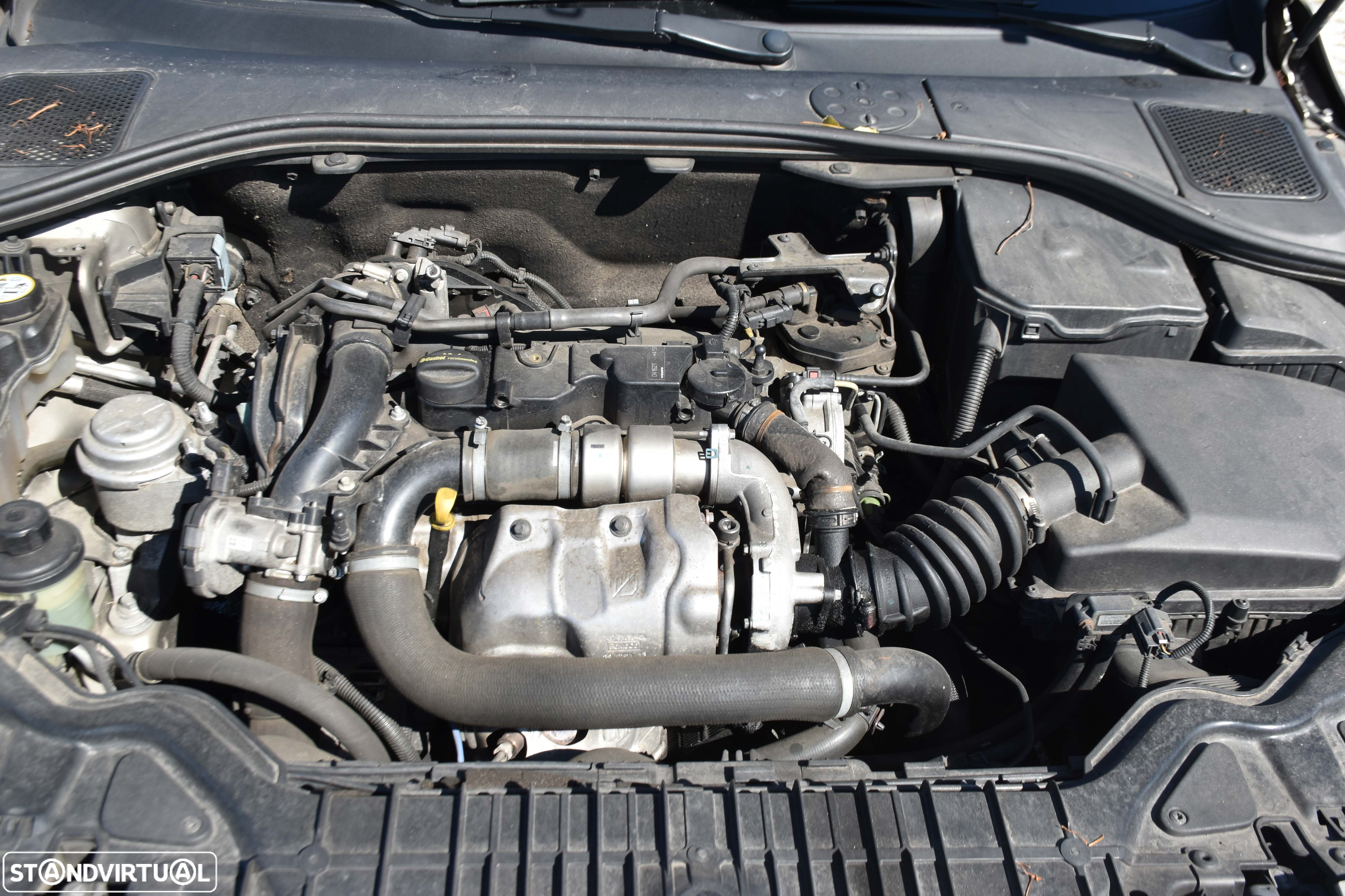 Volvo V60 1.6 D2 Drive Momentum Start/Stop - 12