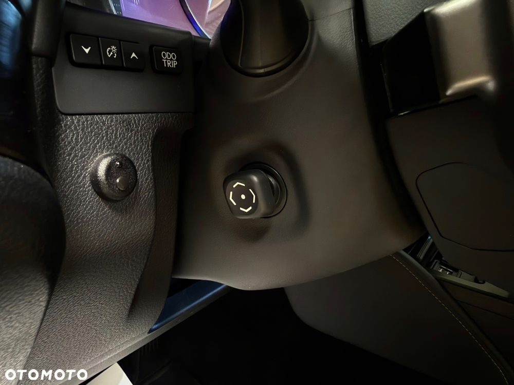 Lexus ES 300h Business Edition - 22
