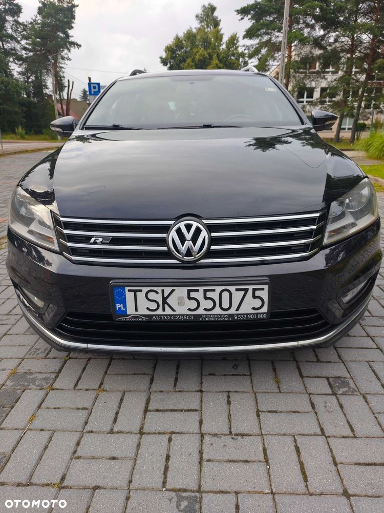 Volkswagen Passat - 1