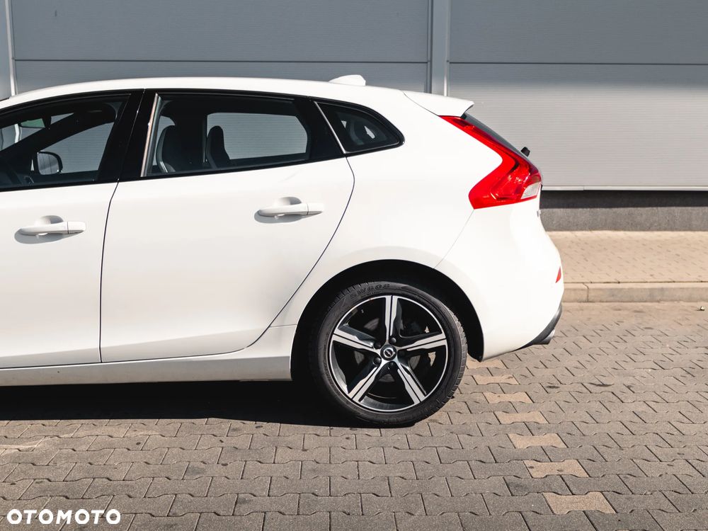 Volvo V40 D3 Drive-E Inscription - 3