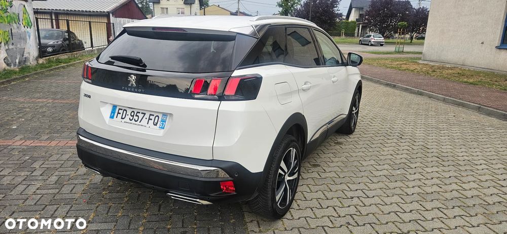 Peugeot 3008 1.5 BlueHDi Allure S&S EAT8 - 11