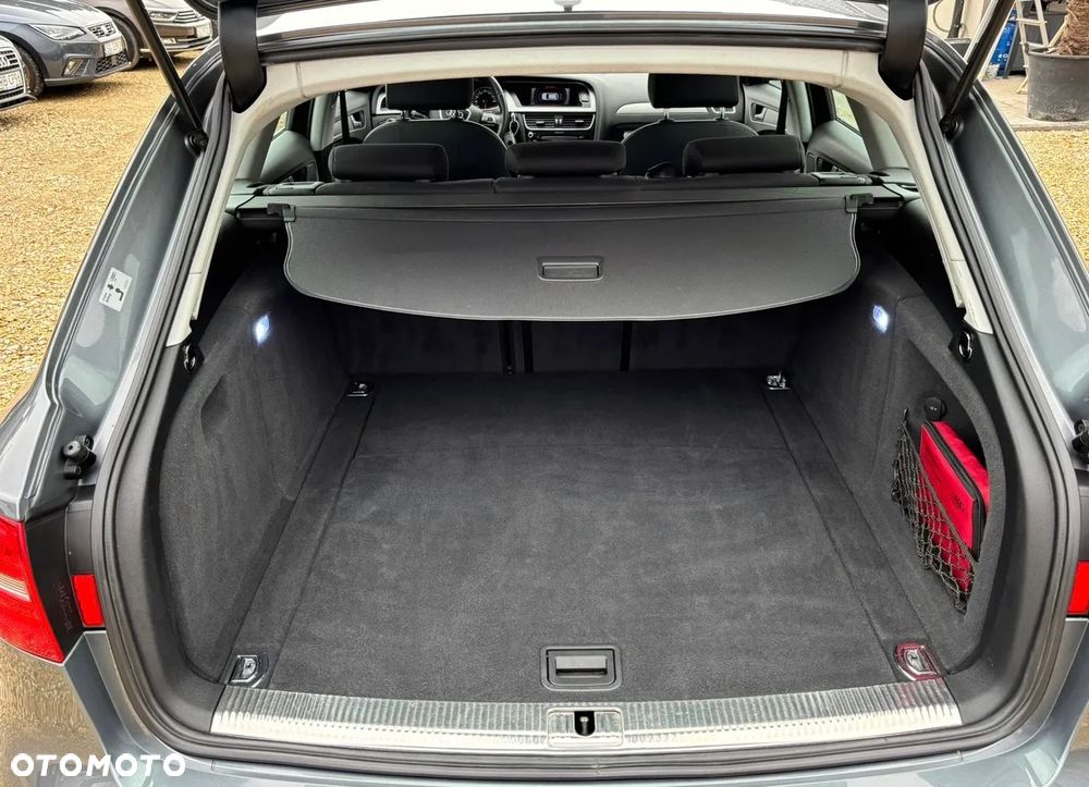 Audi A4 Avant 2.0 TDI DPF clean diesel multitronic S line Sportpaket - 26
