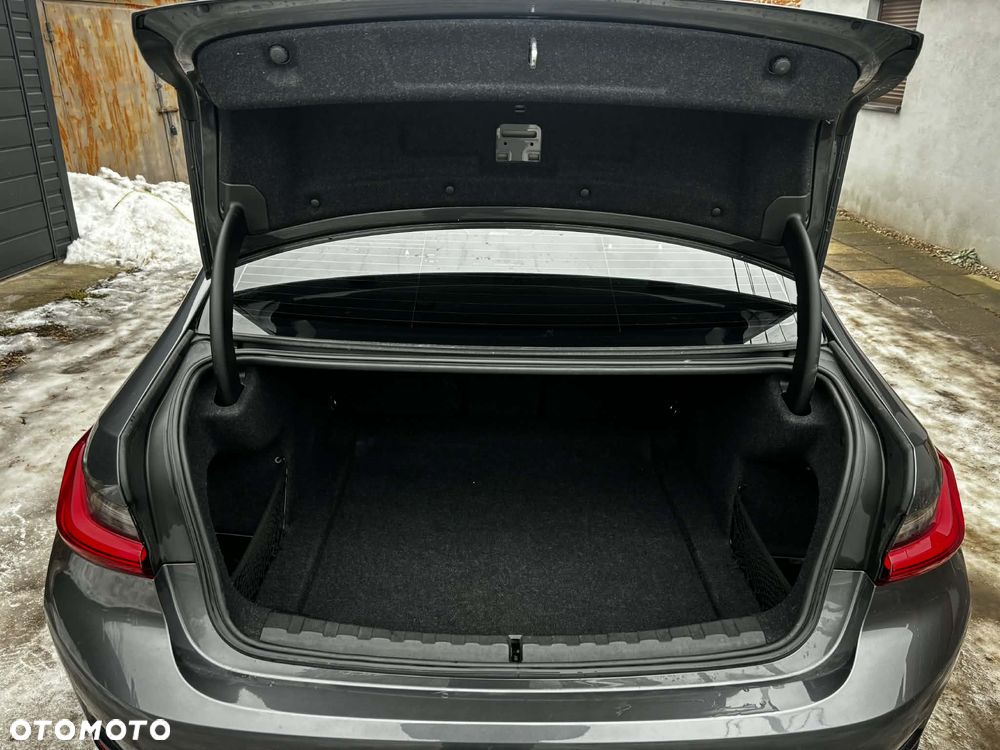 BMW Seria 3 318d Edition Luxury Line Purity - 7