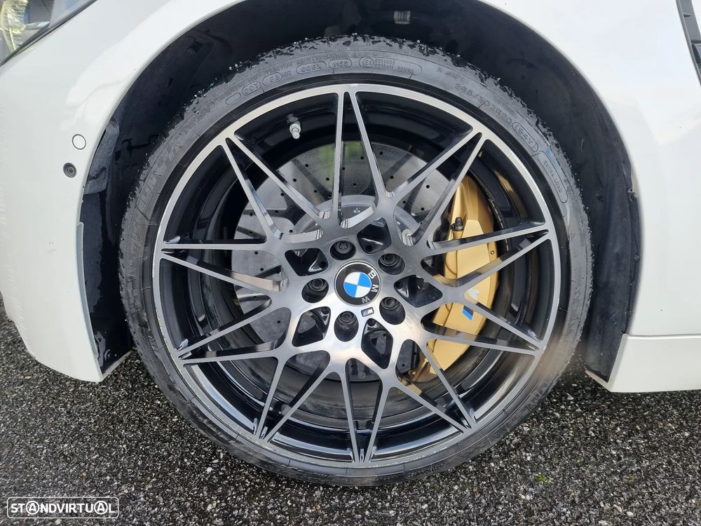 BMW M4 DKG Competition - 11