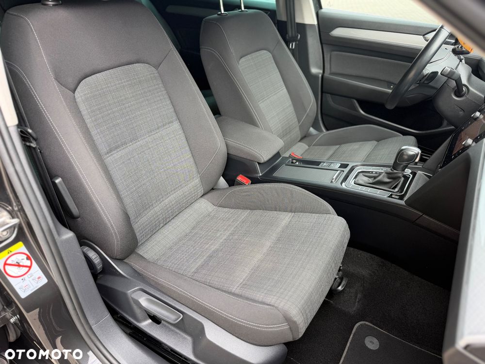 Volkswagen Passat Variant 2.0 TDI SCR DSG Business - 11