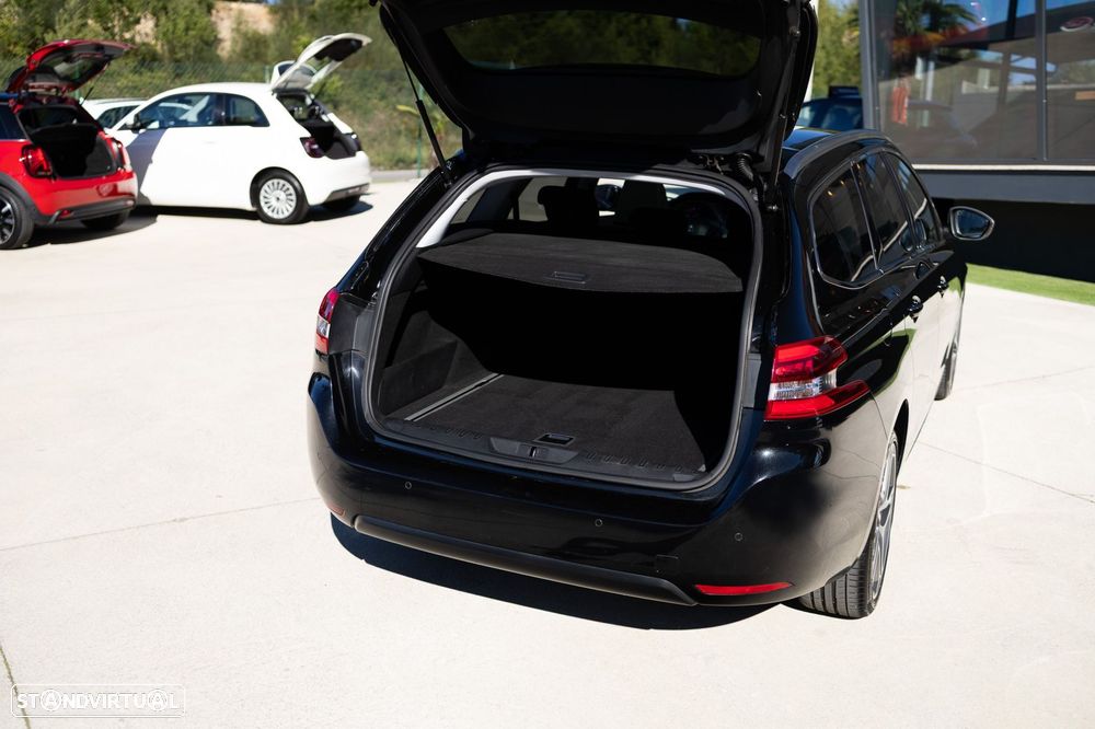 Peugeot 308 2.0 BlueHDi Allure - 26