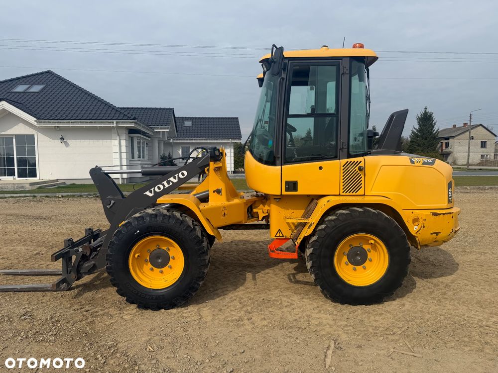 Volvo L30G - 14