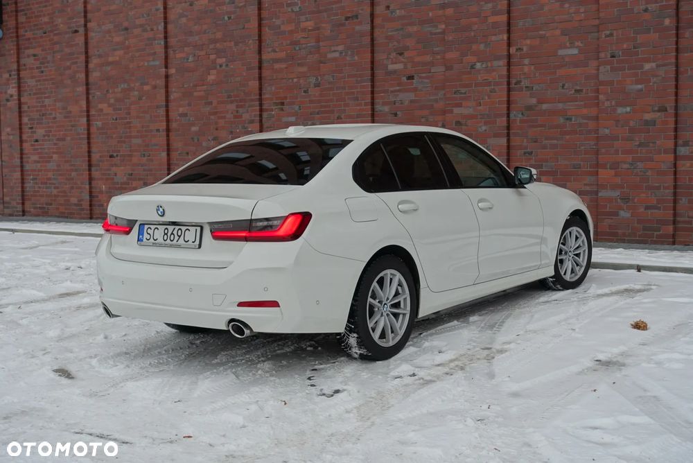 BMW Seria 3 318d - 6