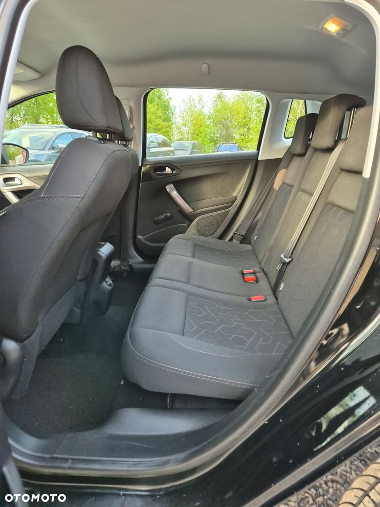 Peugeot 2008 - 25