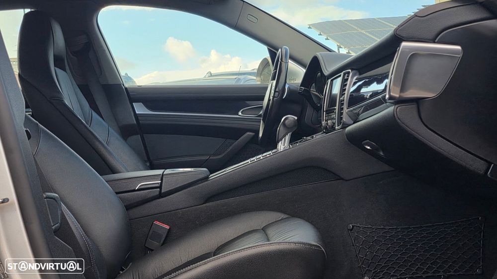 Porsche Panamera S PDK - 21