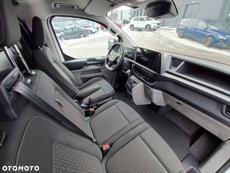 Ford Transit Custom - 8