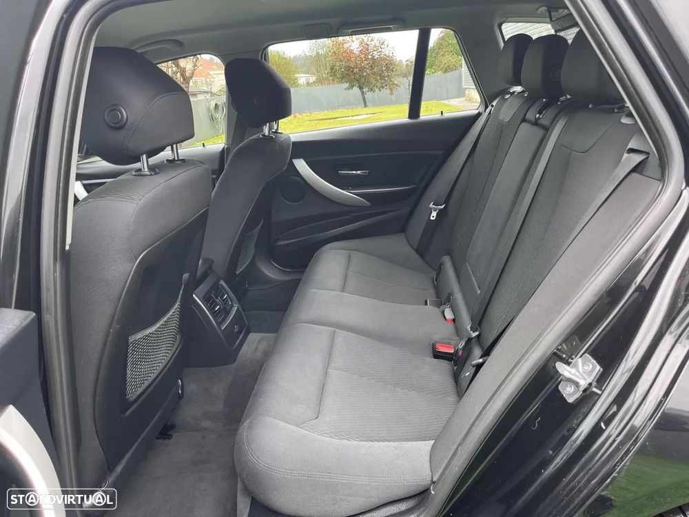 BMW 320 d Touring Sport Line - 28