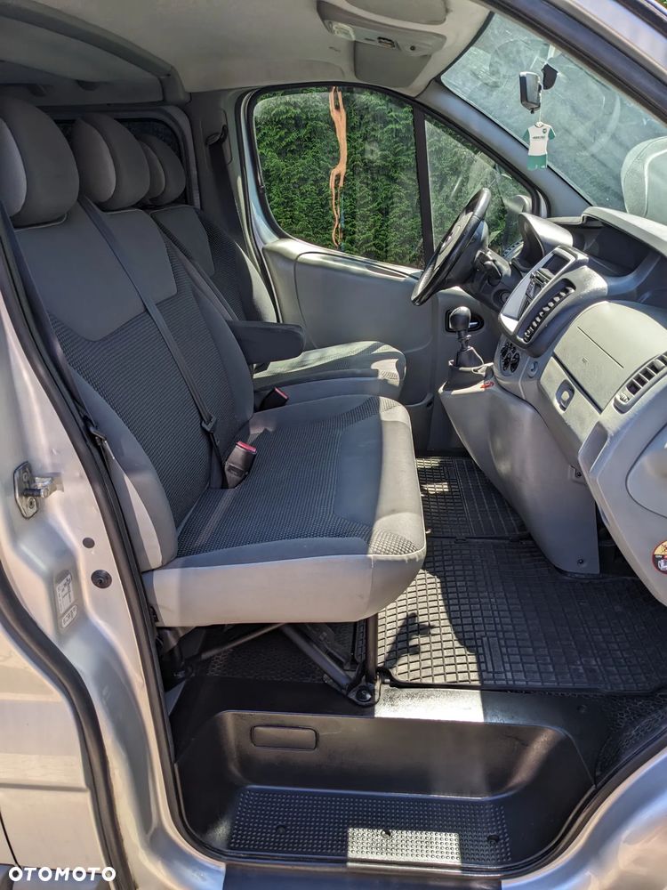 Opel Vivaro - 13