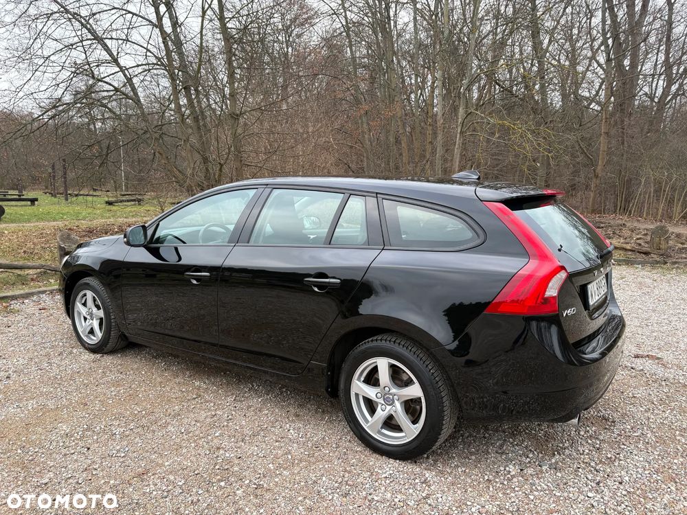 Volvo V60 T3 Drive-E Kinetic - 3