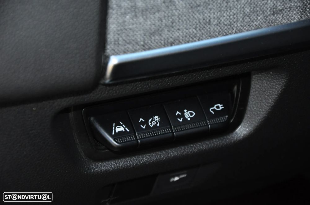 Renault Zoe (c/ Bateria) EV50 110hp Evolution - 42