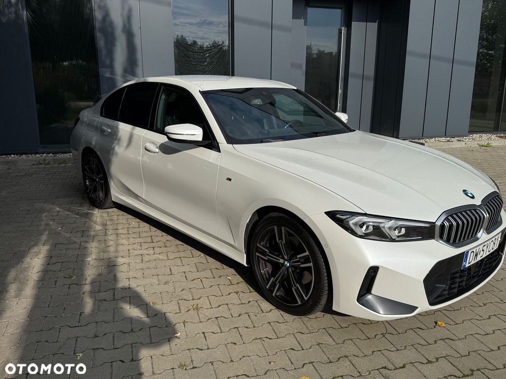BMW Seria 3 320d xDrive mHEV M Sport sport - 32