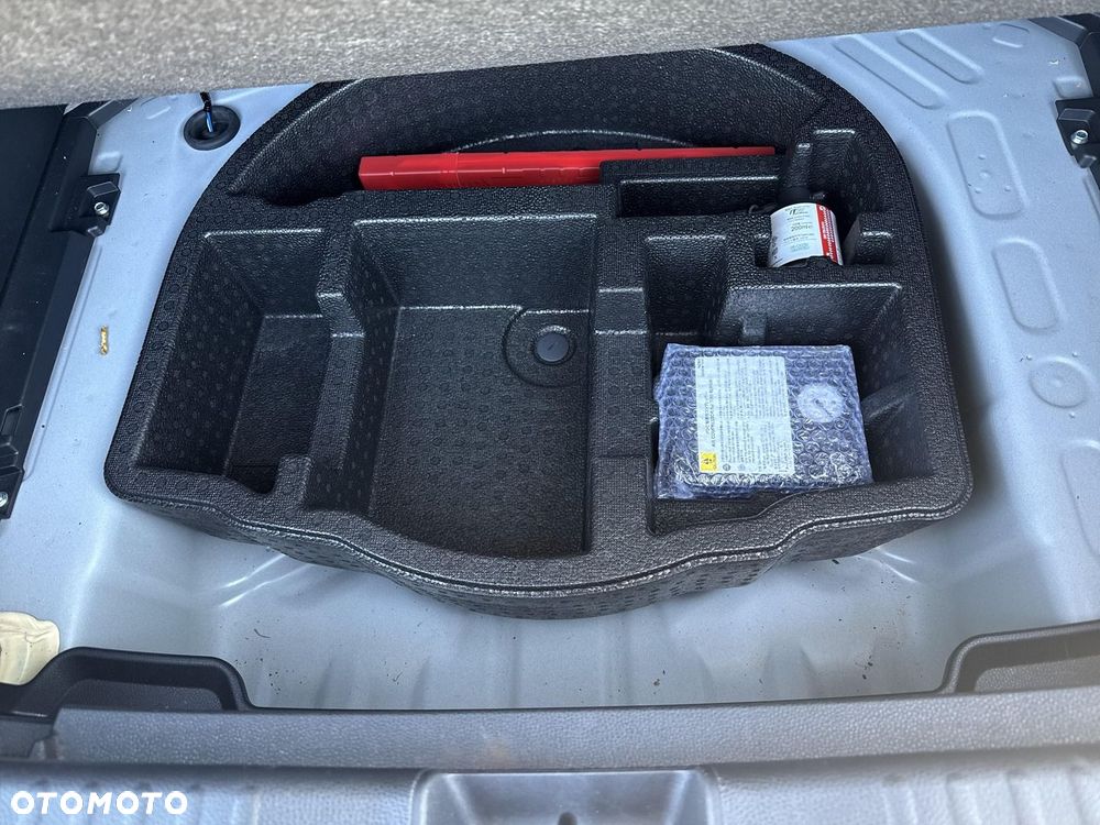 Toyota Yaris Cross Hybrid 1.5 Style - 26