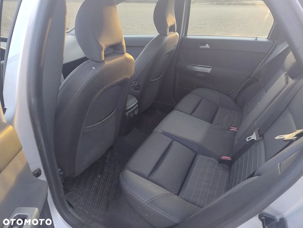 Volvo S40 1.8 Momentum - 9