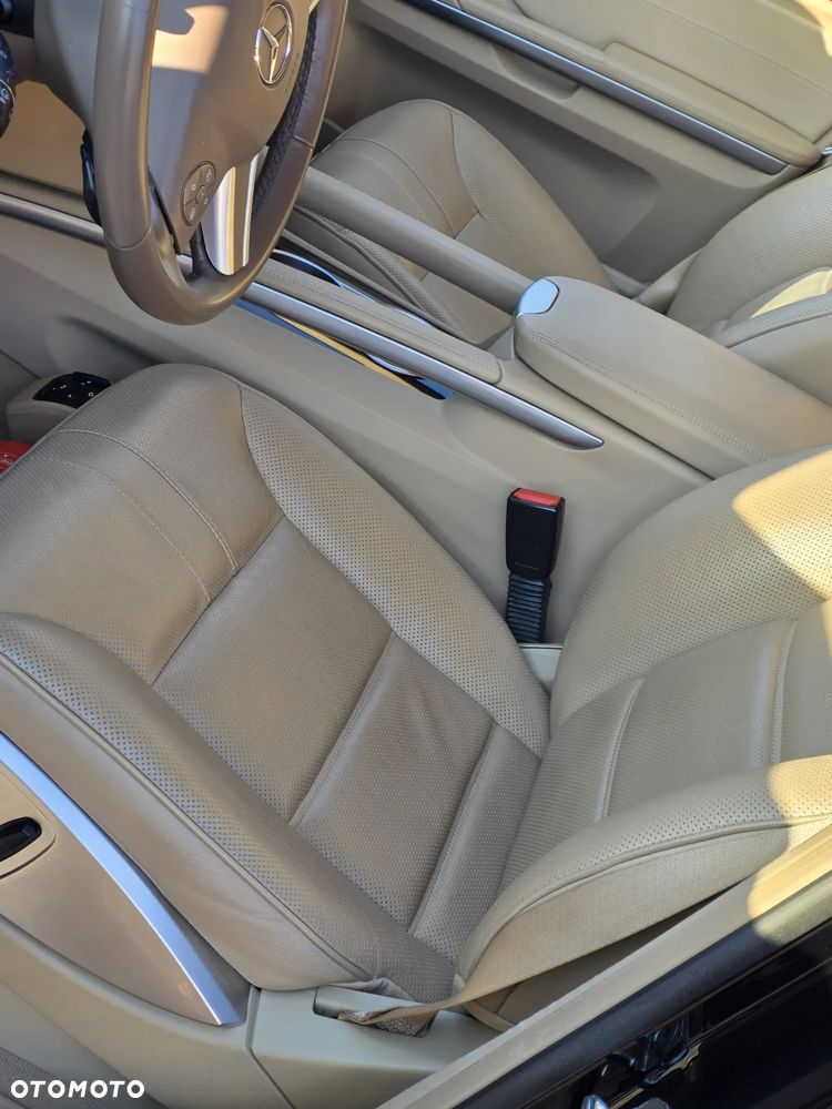 Mercedes-Benz ML - 12