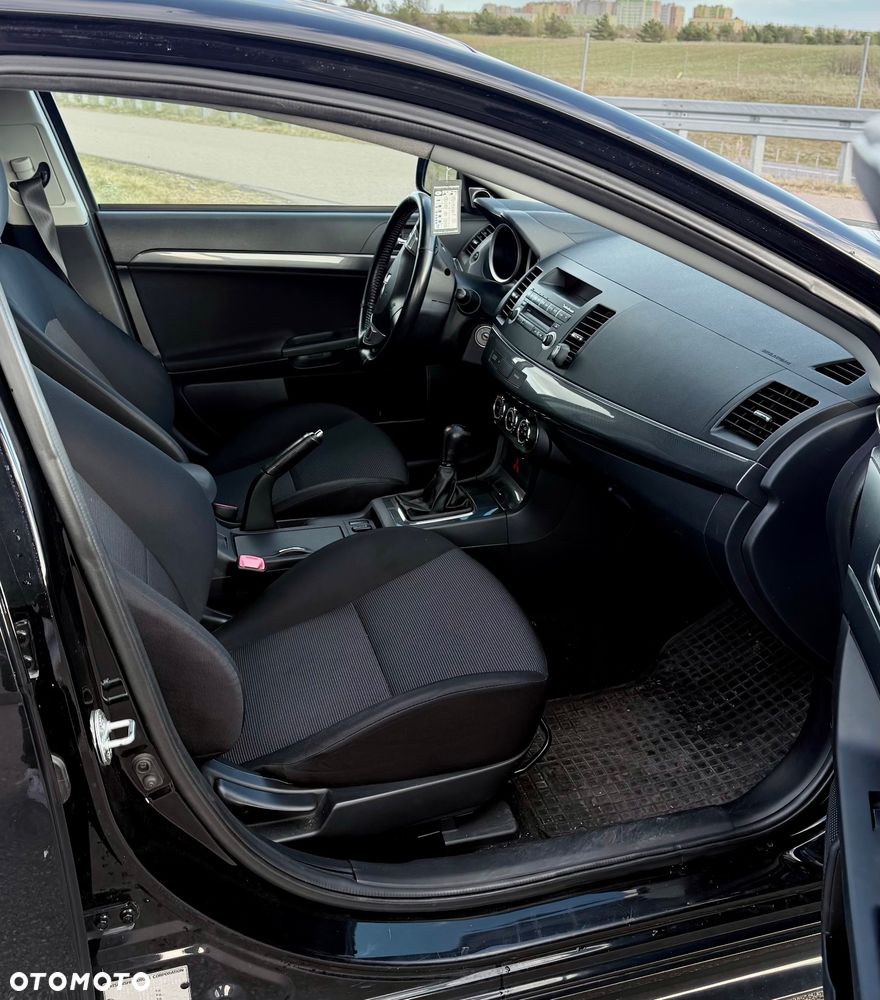 Mitsubishi Lancer 1.8 Intense - 15