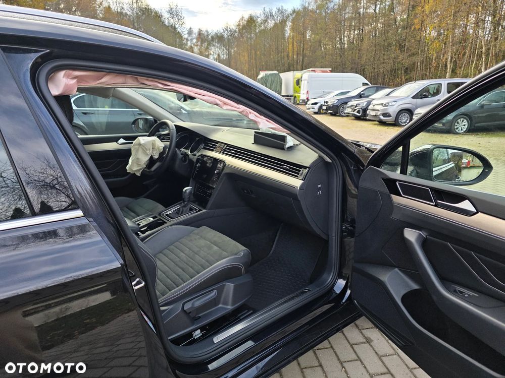 Volkswagen Passat 2.0 TDI EVO Elegance DSG - 15