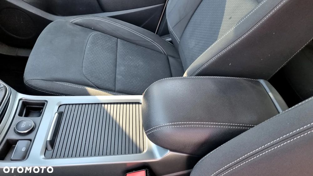 Ford Kuga 2.0 TDCi 2x4 Cool & Connect - 37