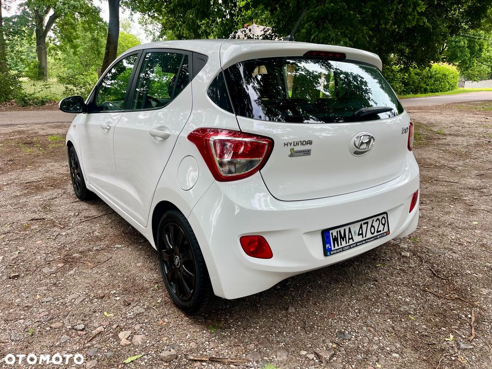 Hyundai i10 1.1 FIFA WM Edition - 6