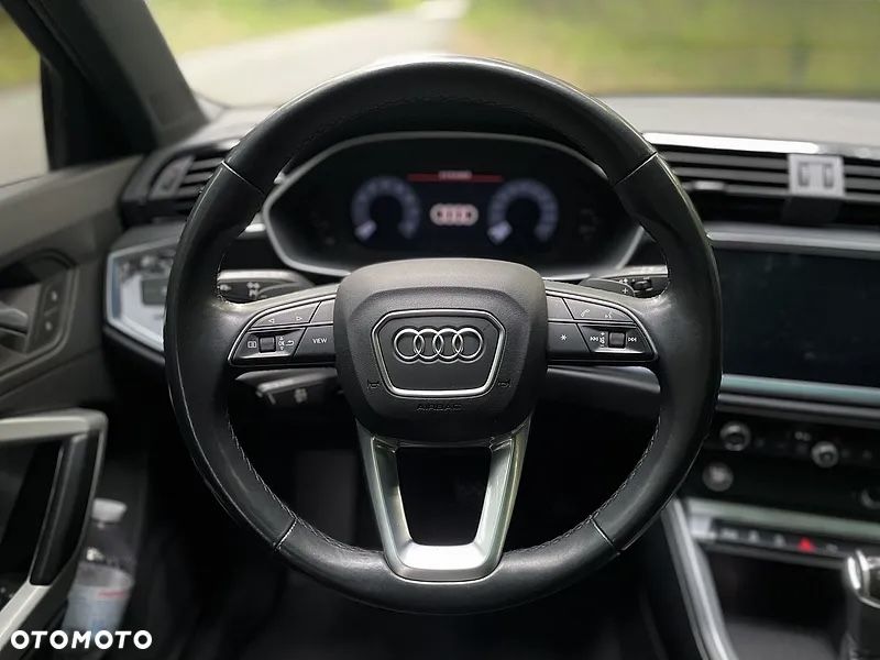 Audi Q3 - 10