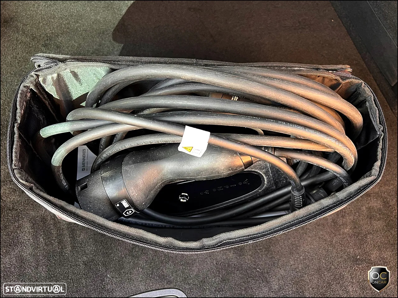 Mercedes-Benz EQB 300 4Matic AMG Line - 25