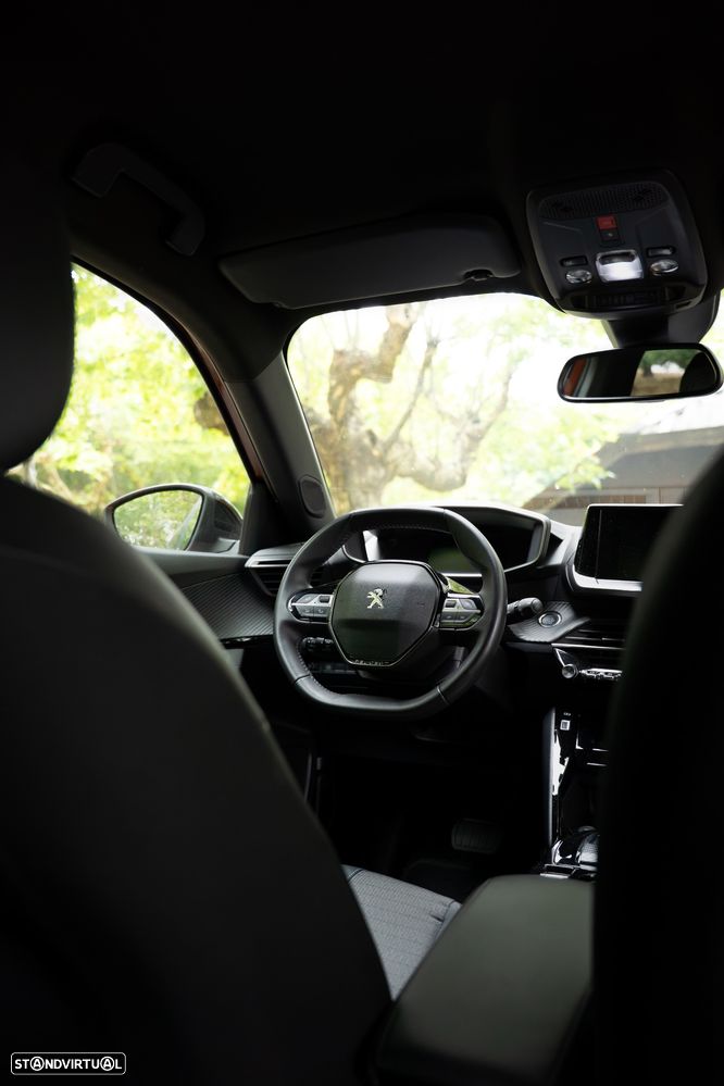 Peugeot 2008 - 17