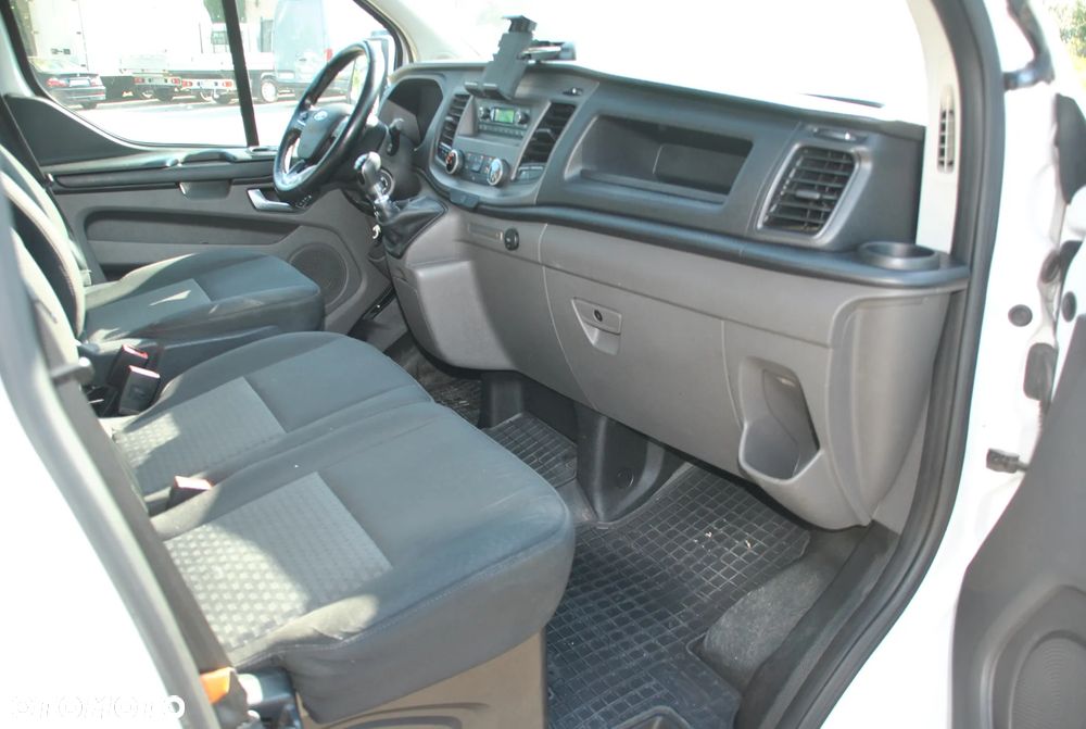 Ford Transit Custom - 8
