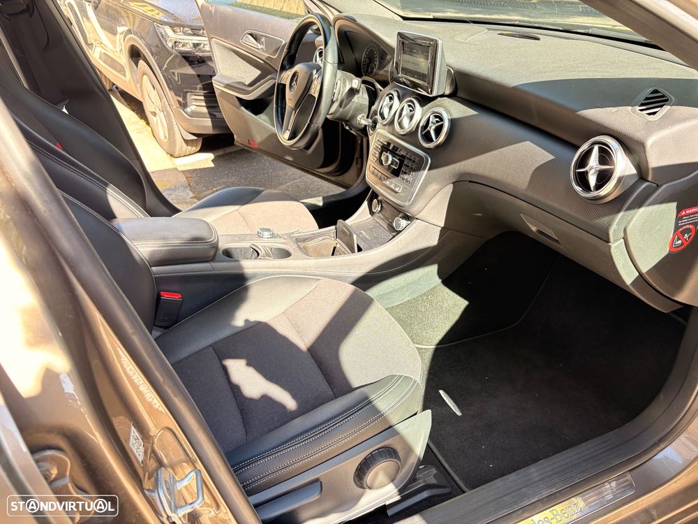 Mercedes-Benz A 180 CDI 7G-DCT Urban - 12
