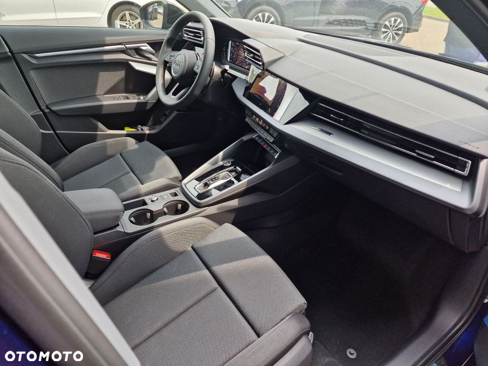 Audi A3 Sportback - 12