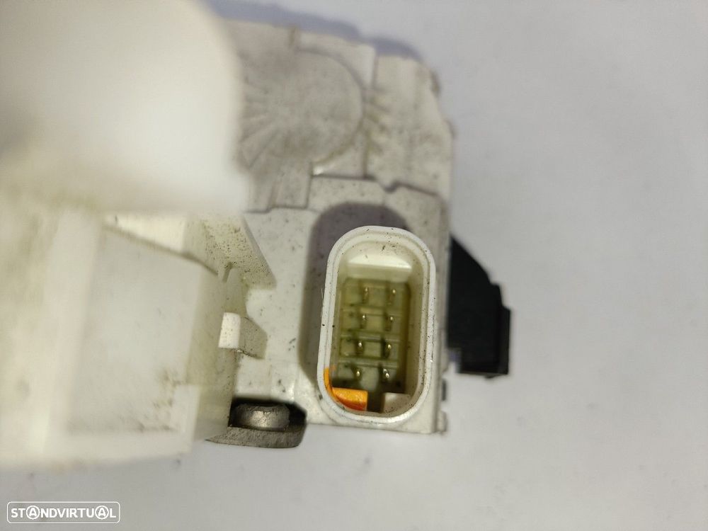 Fecho / Fechadura Porta Trás Dto Mercedes-Benz C-Class (W204) - 3