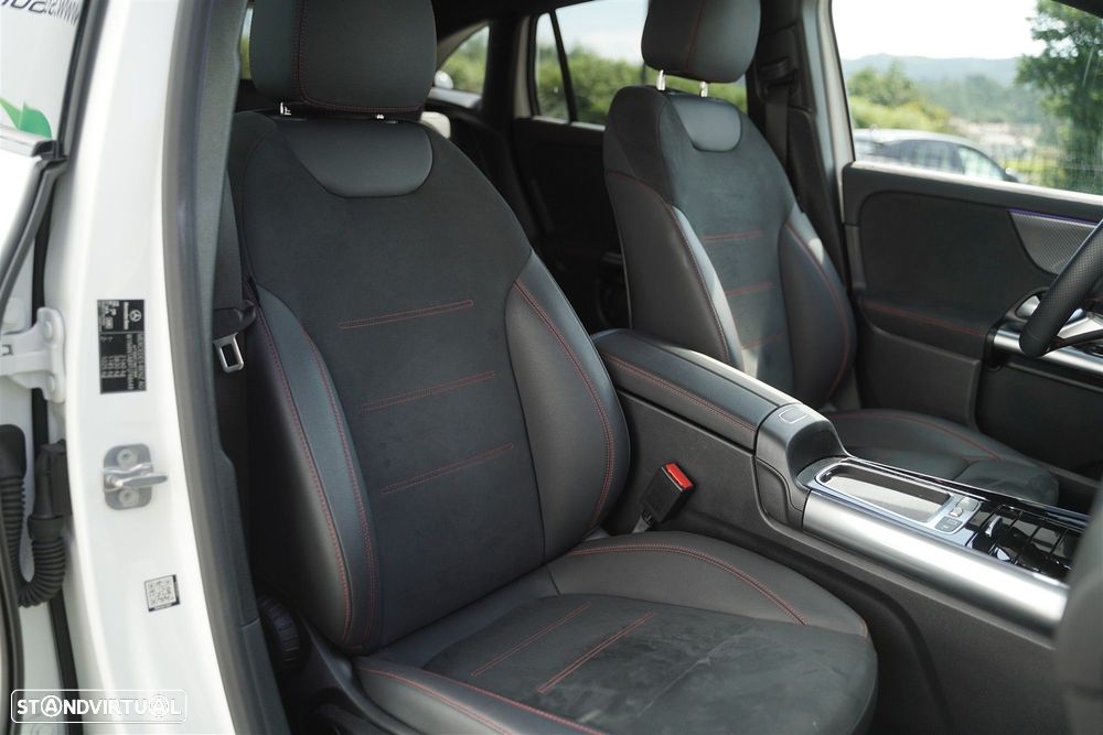 Mercedes-Benz GLA 180 d AMG Line - 37