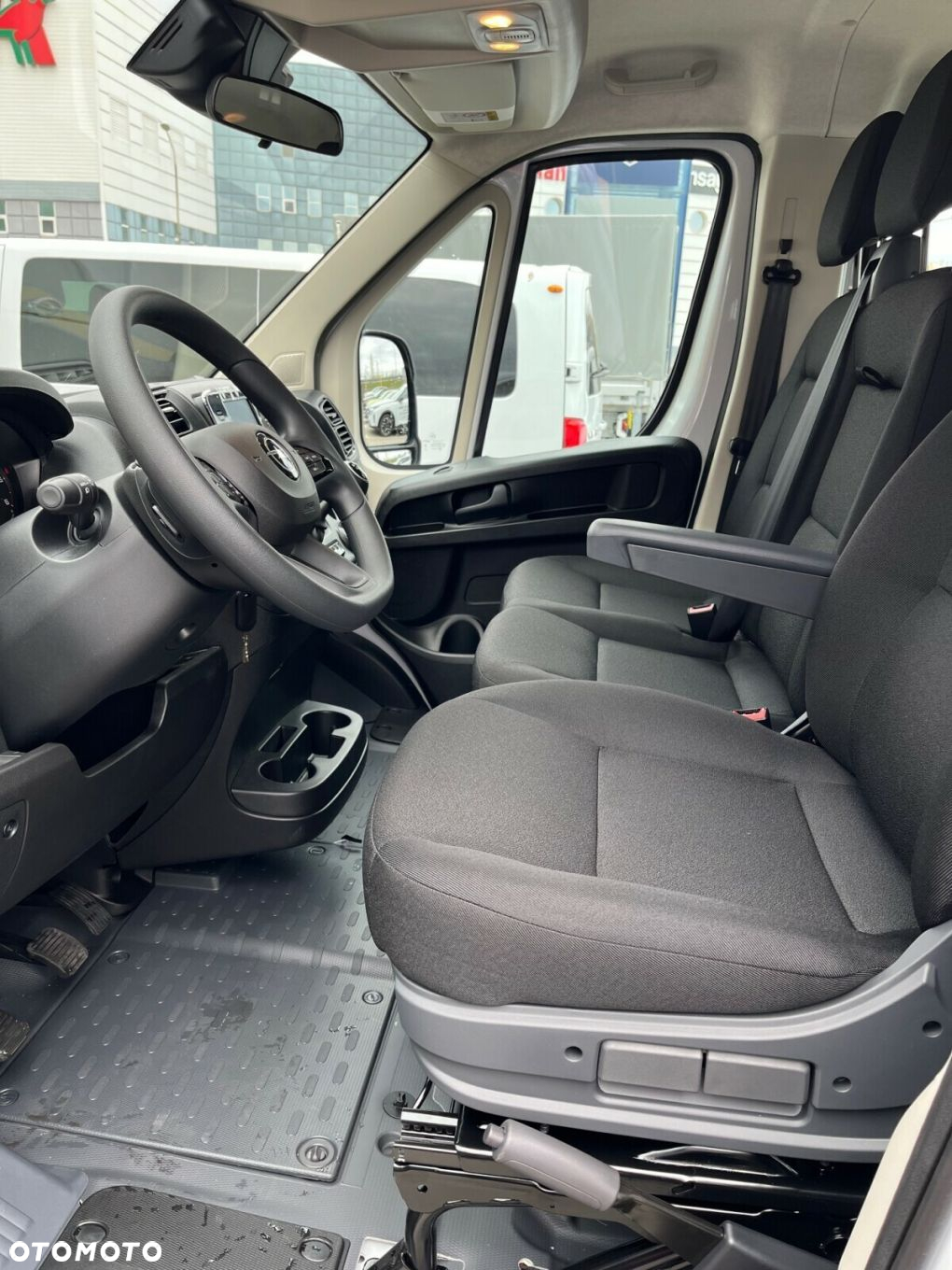Opel movano Movano Załogowe ze skrzynią L3 2.2 Diesel 140KM MT6 - 9