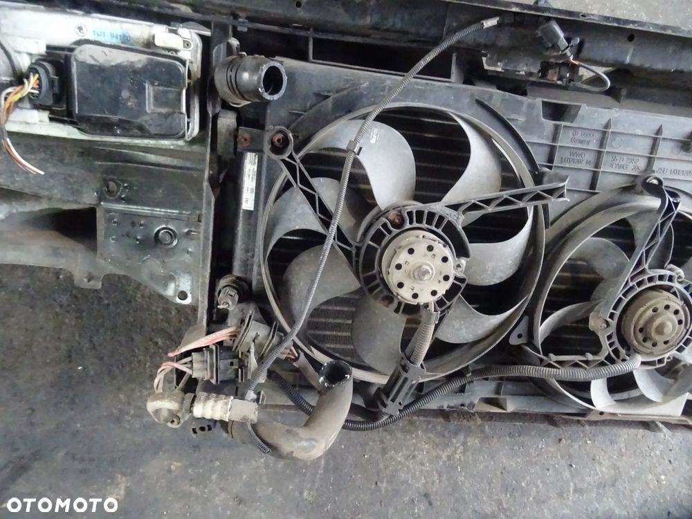 Pas Przedni Kompletny Z Lampami Skoda Octavia - 12
