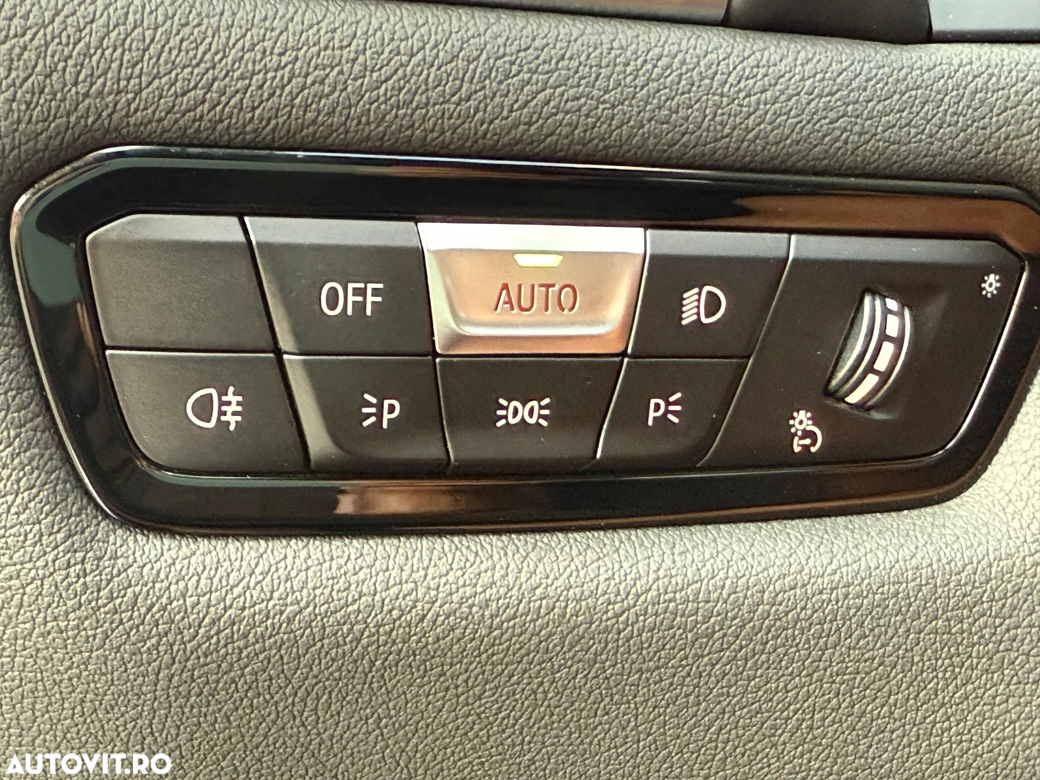 BMW Seria 8 840i xDrive AT - 29