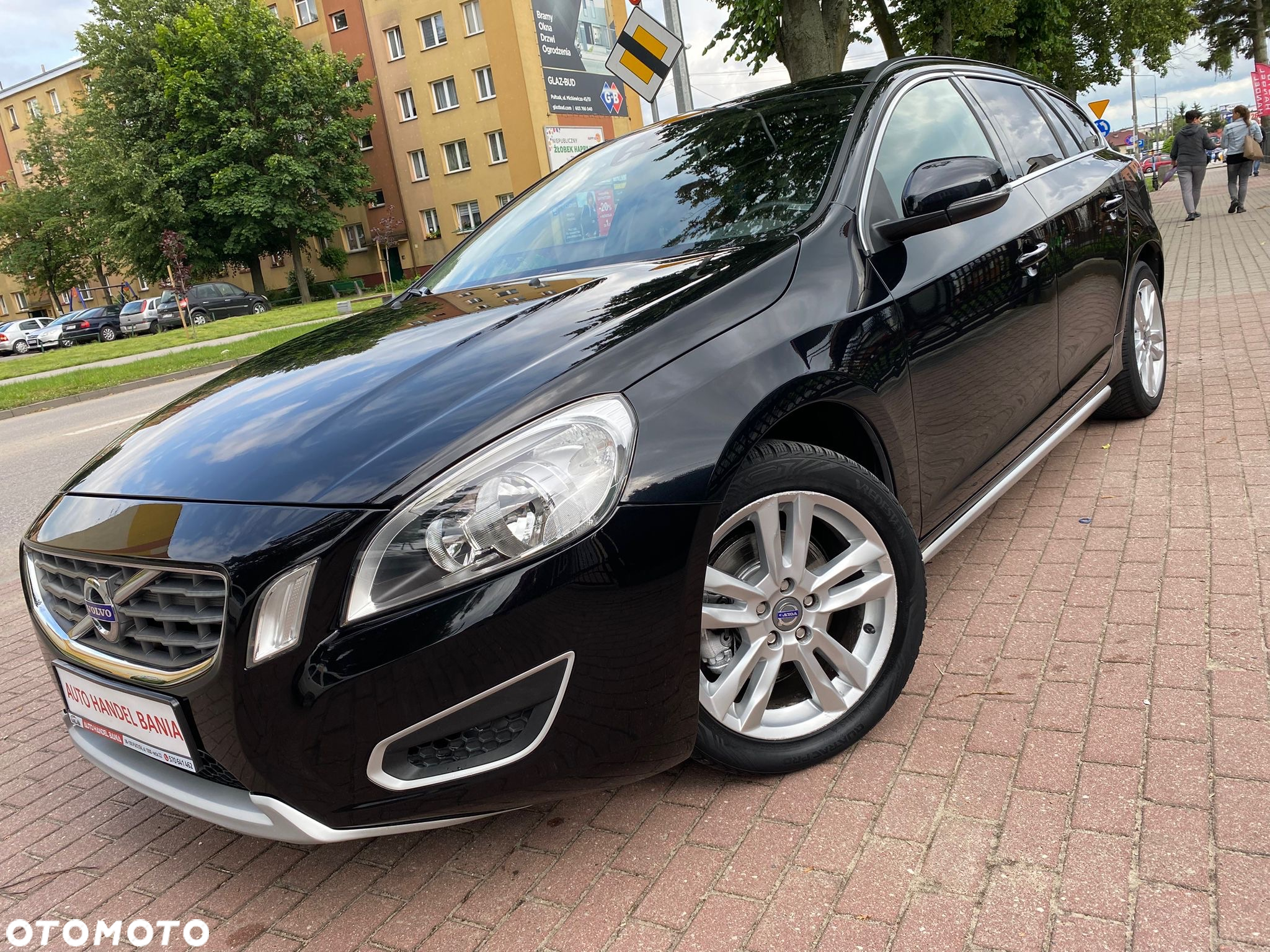 Volvo V60 D2 Summum - 19