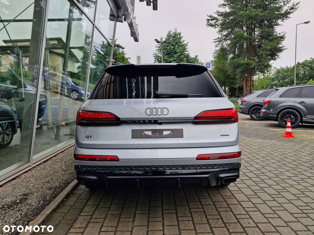 Audi Q7 - 9