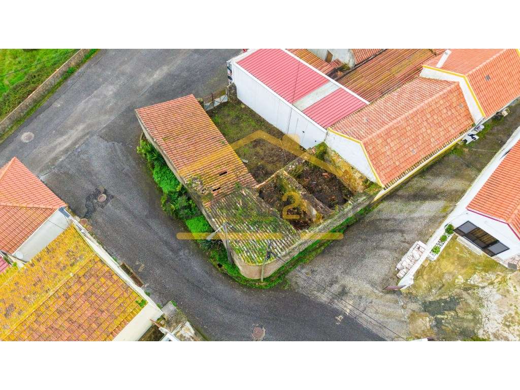 Moradia T2 -Zibreira de Fetais- Sobral de Monte Agraço - Grande imagem: 4/17