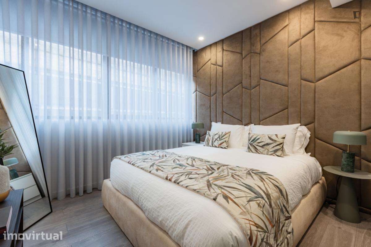 Apartamento com 1 quartos - localizado em Ramalde Porto - Grande imagem: 4/35