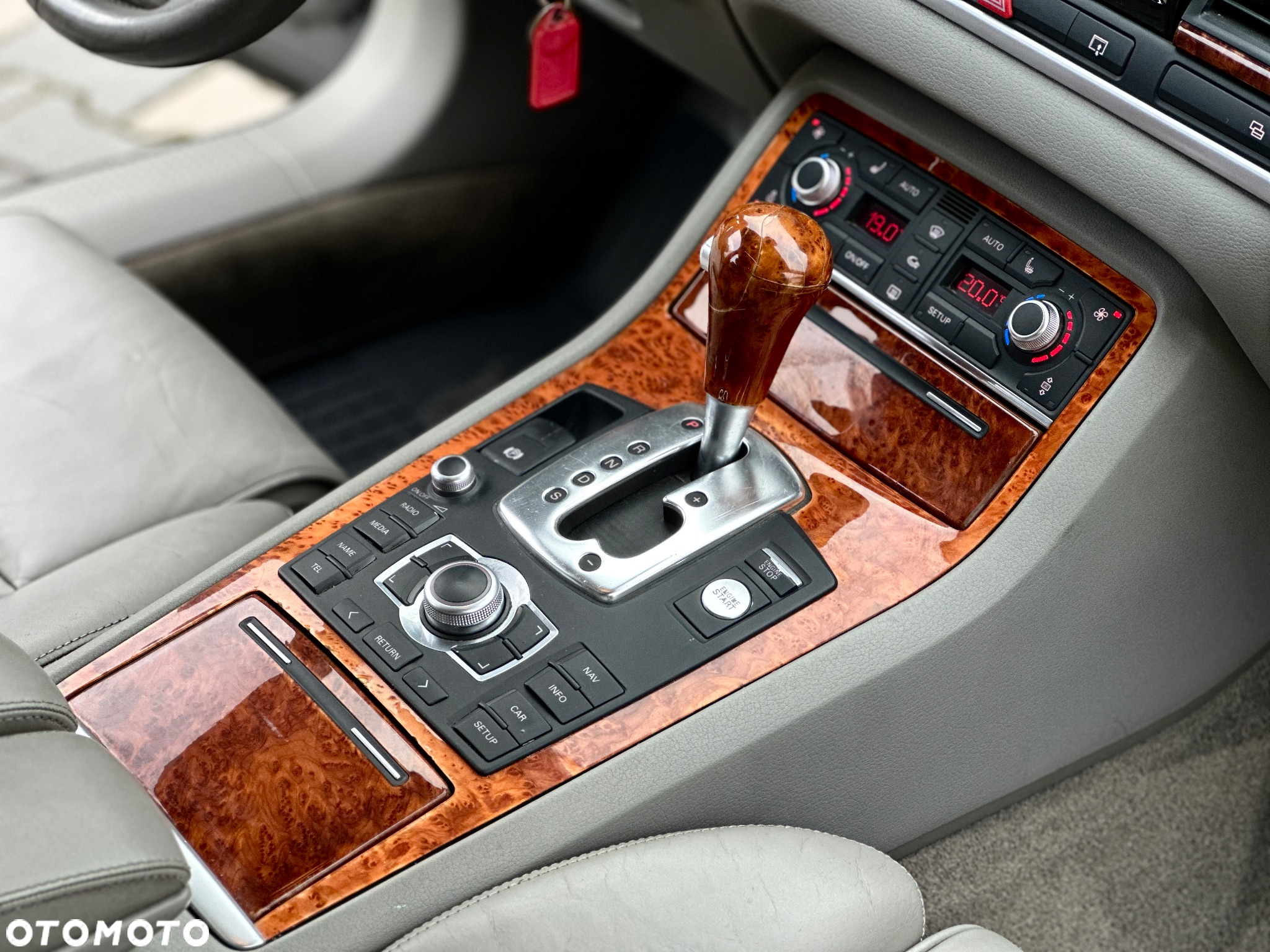 Audi A8 4.2 TDI DPF quattro - 34