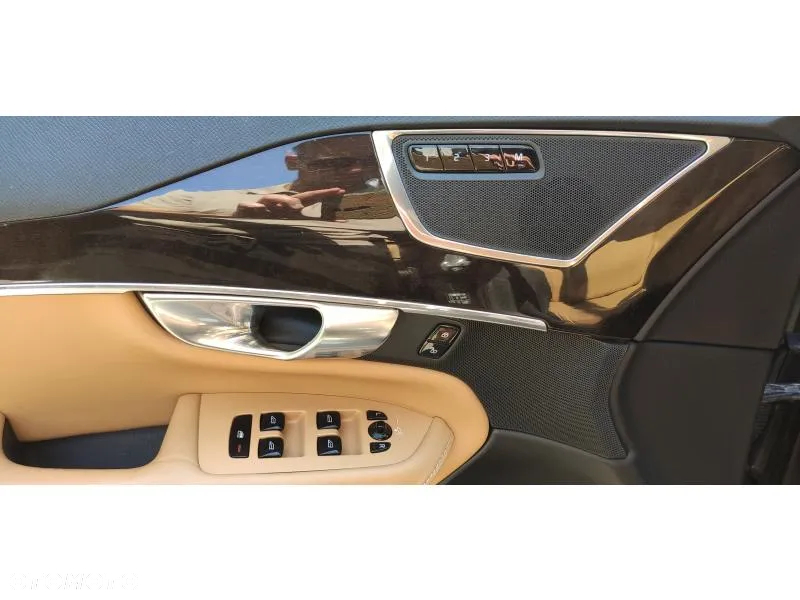 Volvo XC 90 T8 AWD Plug-In Hybrid Inscription 7os - 22