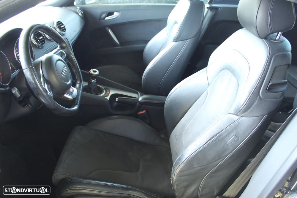 Audi TT Coupé 2.0 TDI quattro S-line - 29