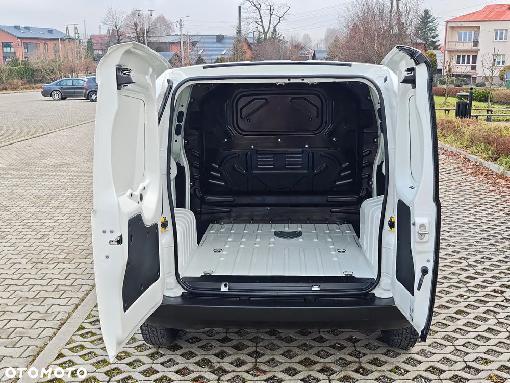 Fiat Fiorino 1.4 Benzyna Salon Polska I Właściciel Faktura 86 tys. KM - 12