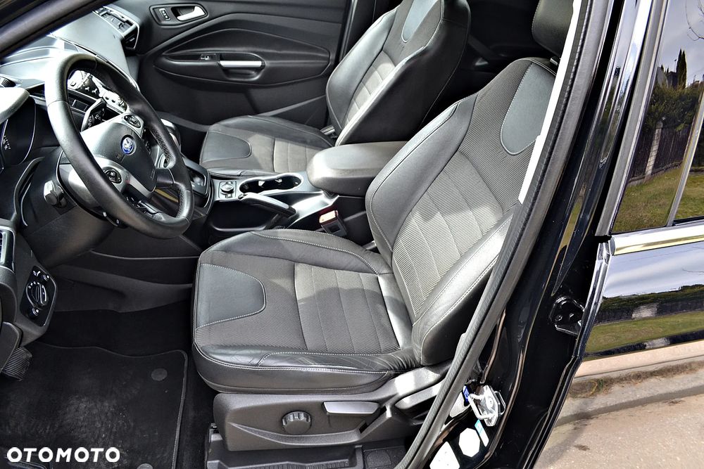 Ford Kuga 2.0 TDCi 4x4 Individual - 25