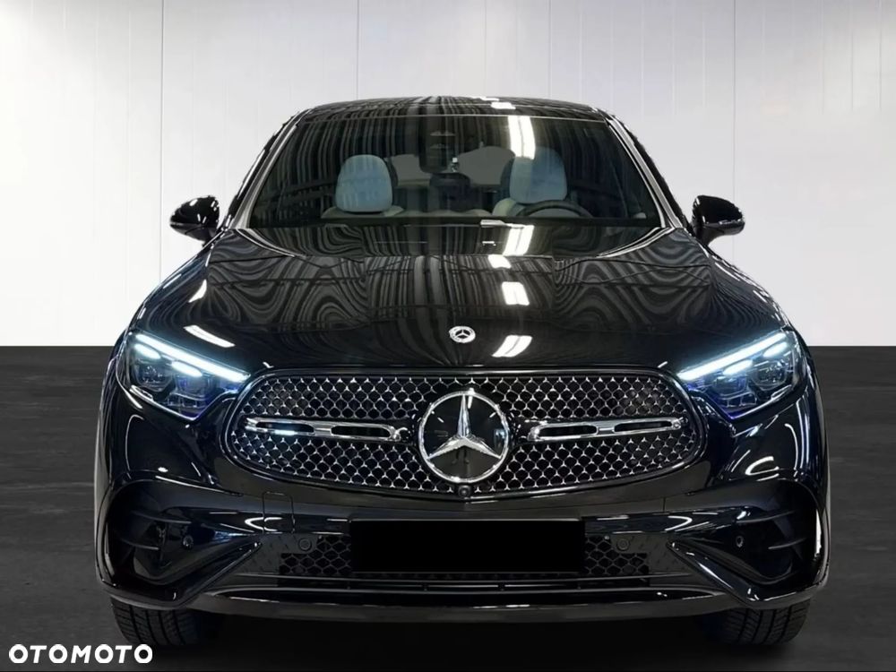 Mercedes-Benz GLC Coupe 220 d mHEV 4-Matic AMG Line - 2