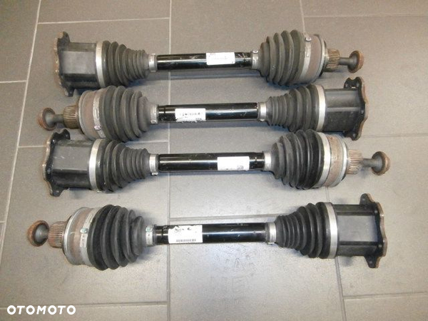 PÓŁOŚ 4M0407271D PRAWA LEWA AUDI Q7 Q8 Vw TOUAREG