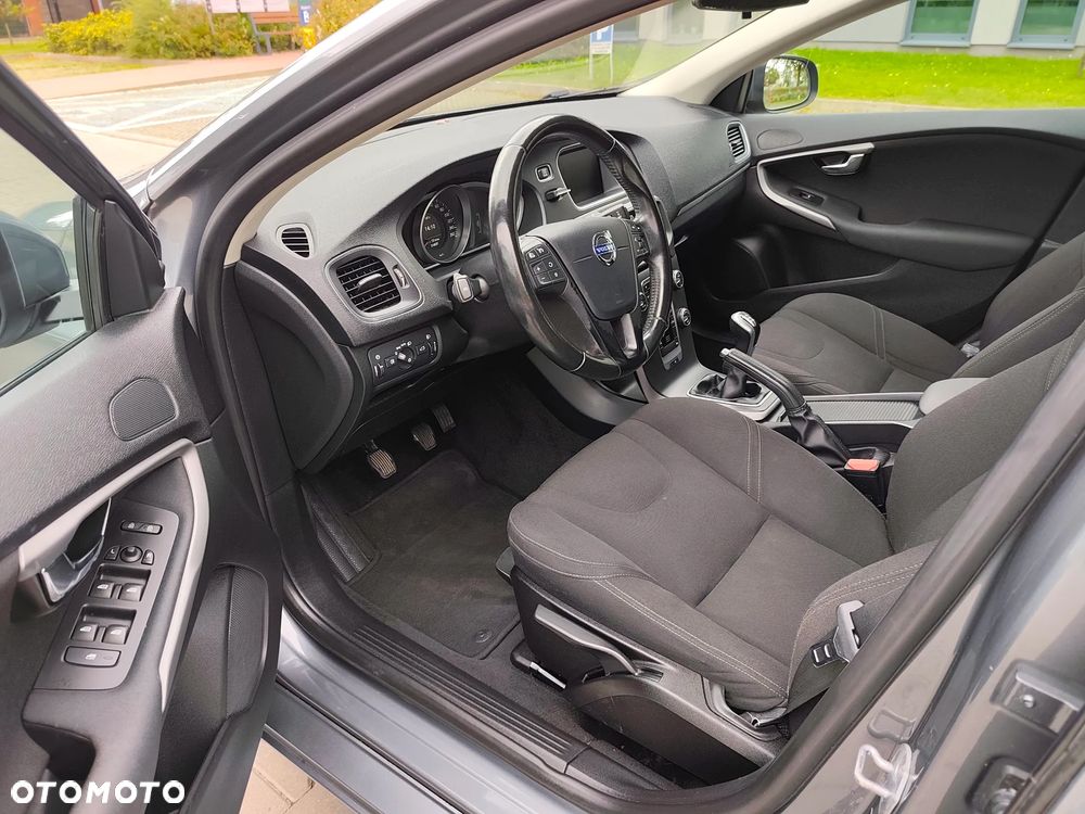 Volvo V40 - 13